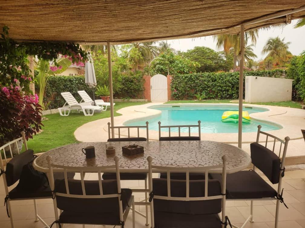 Villa Bord De Mer Avec Piscine Sali Tapé المظهر الخارجي الصورة