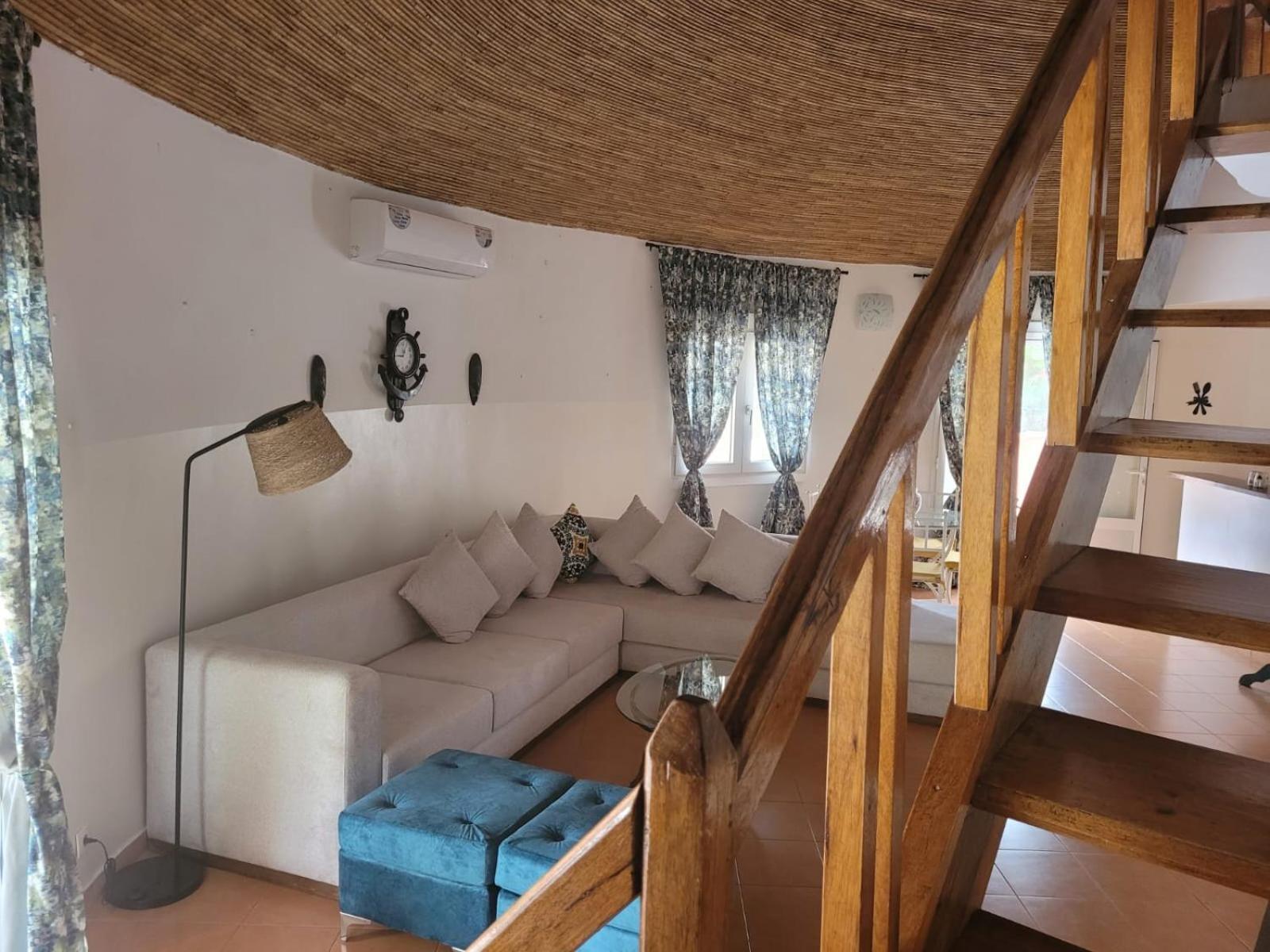 Villa Bord De Mer Avec Piscine Sali Tapé المظهر الخارجي الصورة